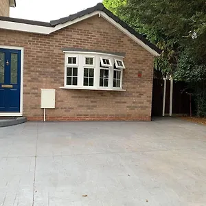 1bed Bungalow In The Heart Of Moseley Apartment